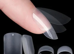 Что лучше: типсы или формы при наращивании ногтей?